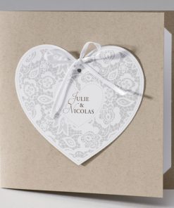 Vierkante ecokaart met hart in kantmotief