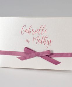 Stijlvolle pochette met oudroze lint