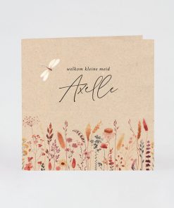 Eco geboortekaart met droogbloemprint