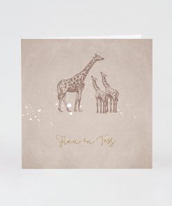 Tweeling geboortekaart girafjes op bruine achtergrond