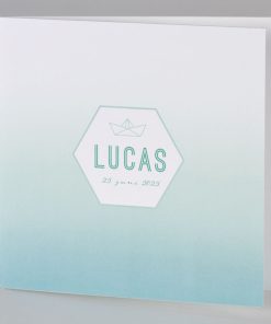 Geboortekaart groen kleurverloop met origamibootje