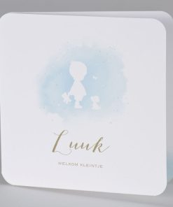Lief geboortekaartje met silhouet jongen in blauwe aquarel