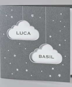 Tweeling geboortekaart antraciet met wolkjes en zilverfolie