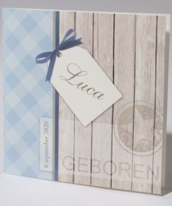 Geboortekaartje 'steigerhout & label'