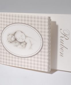 Geboortekaartje 'Baby met beer'