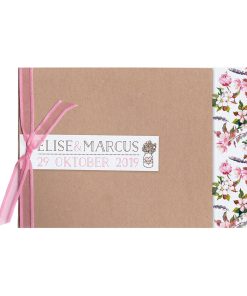 Romantische trouwkaart met lieflijk bloemmotief en organza lintje